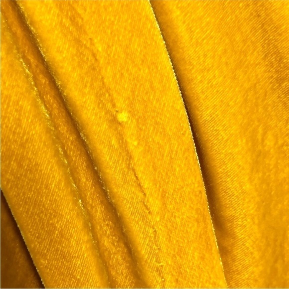 NWT VERONICA BEARD Marigold Silk Velvet Pleated High Waist Wrap Pencil Skirt 4 - Picture 12 of 12